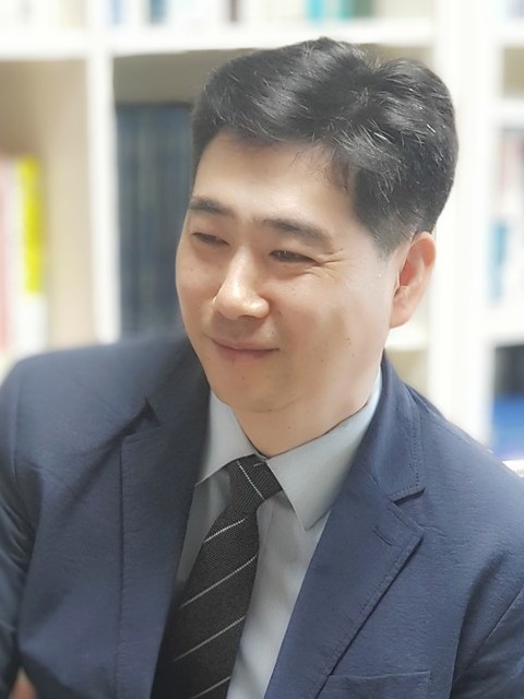 발행인 김충식 대표