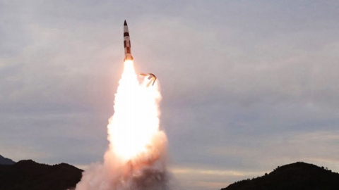 ▲ 북한이 13일 동해상으로 탄도미사일을 발사했다.